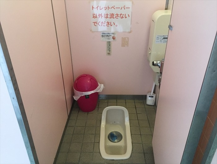 マリンピア神戸さかなの学校のトイレ。ベビーシートやおむつ替えシートはあるの？
