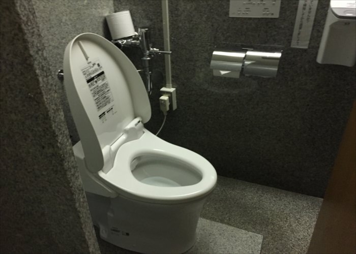 小磯記念美術館のトイレの場所と清潔度は？