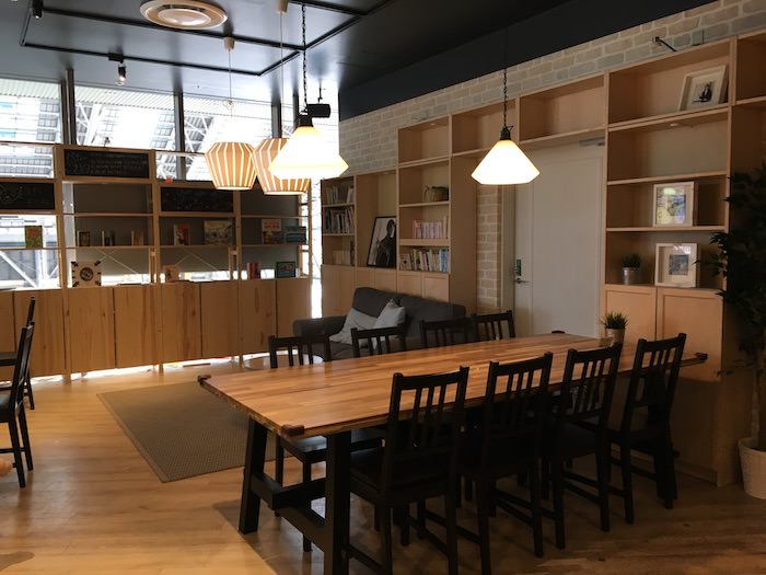 スタジオ・カフェ・ズーアドベンチャールクア1100店 カフェスペース