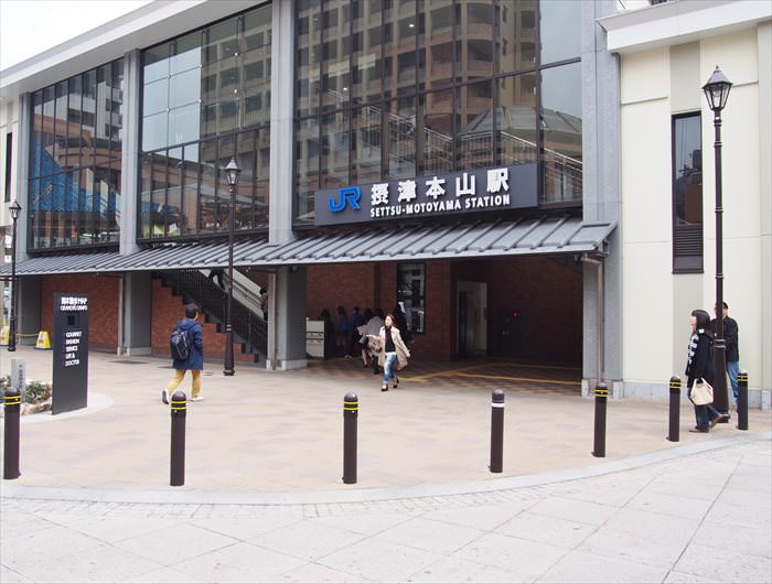 岡本商店街へのアクセスは摂津本山駅