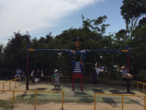 神戸総合運動公園・冒険のくにの海賊ジャイアントブランコ