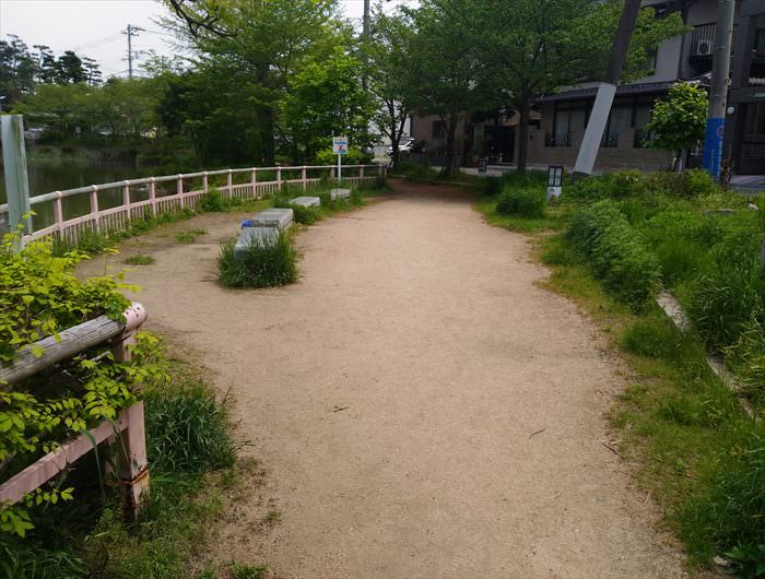 須磨寺公園のベンチ