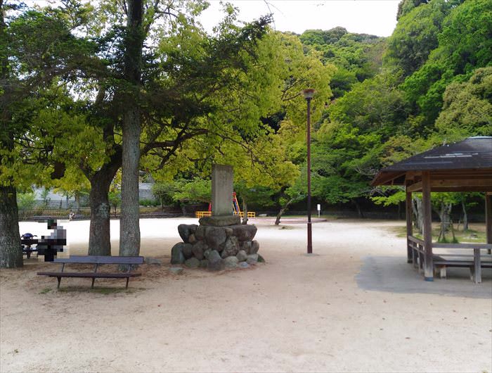 須磨寺公園の桜陰の苑