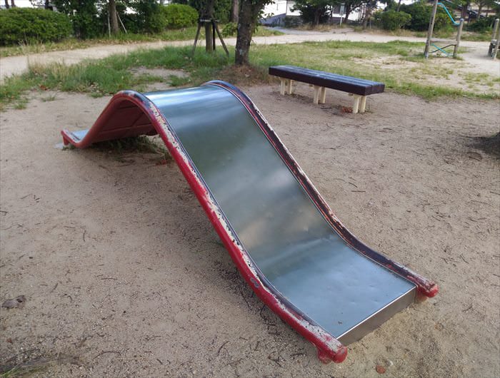 鶴甲公園の滑り台