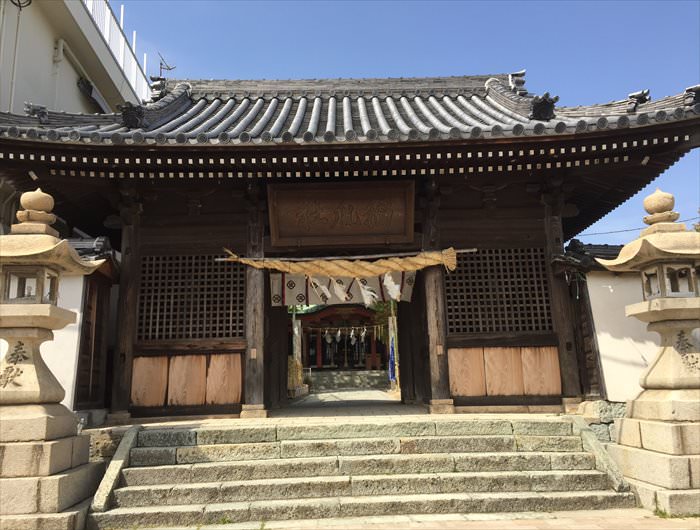 稲爪神社の神門