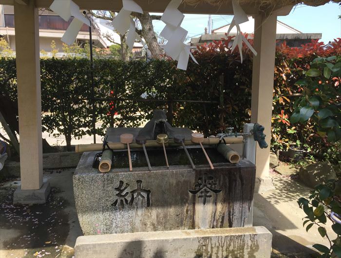 稲爪神社の手水舎