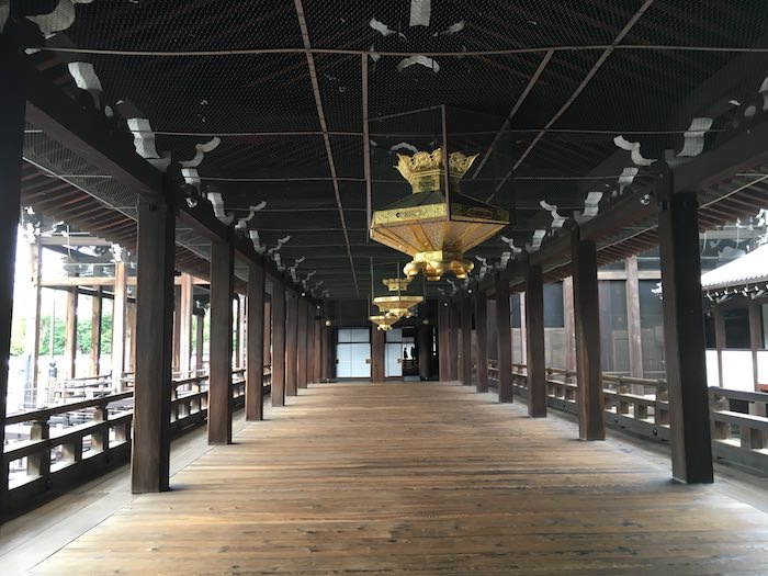 西本願寺 渡り廊下