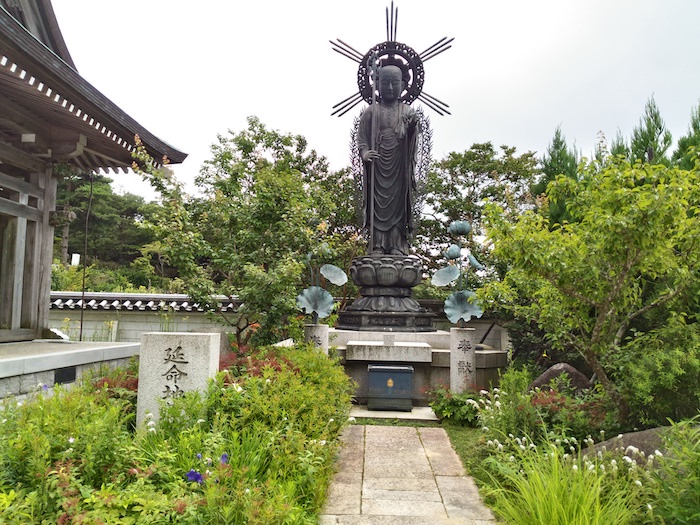 摩耶山天上寺の延命地蔵菩薩像